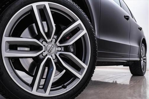 2017 Audi SQ5 3.0T Premium Plus