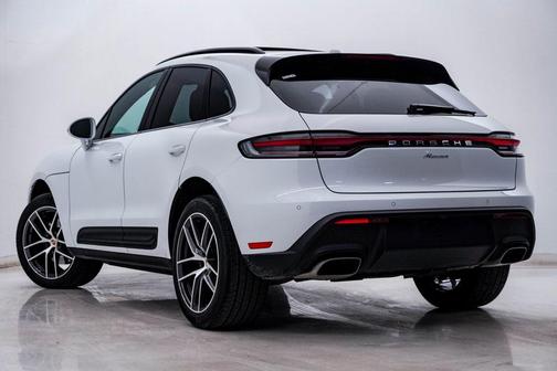 2025 Porsche Macan **PORSCHE CERTIFIED**