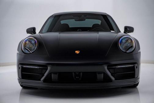 2022 Porsche 911 Carrera 4 GTS