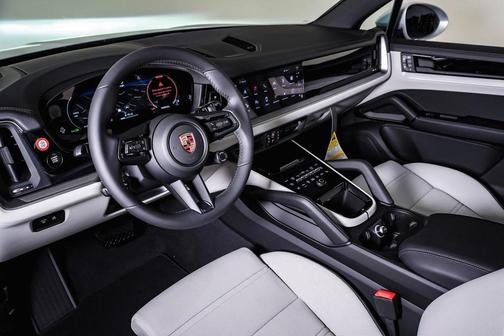 2025 Porsche Cayenne