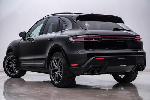 2025 Porsche Macan T