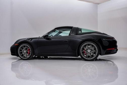 2022 Porsche 911 Targa 4S