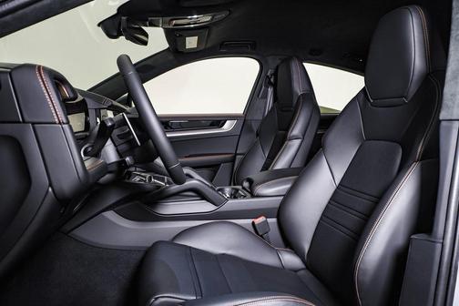 2026 Porsche Cayenne Turbo GT