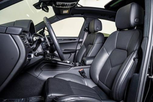 2025 Porsche Macan **PORSCHE CERTIFIED**