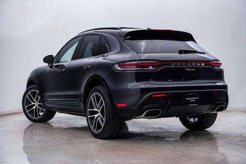 2026 Porsche Macan 