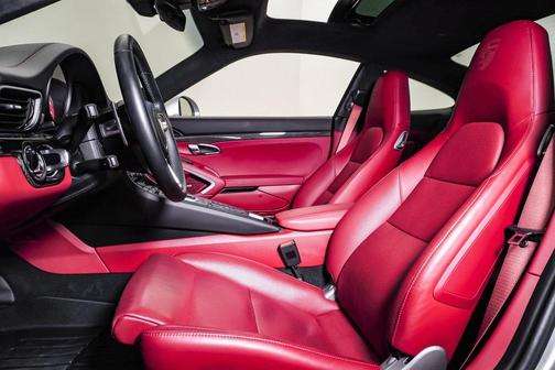2017 Porsche 911 Carrera 4S
