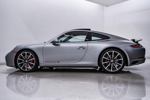 2017 Porsche 911 Carrera 4S