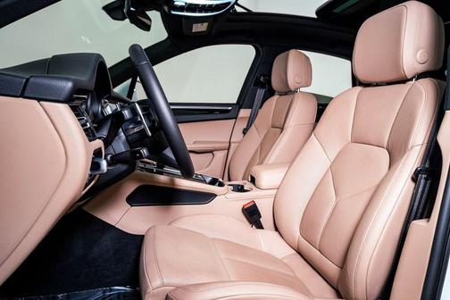 2025 Porsche Macan **PORSCHE CERTIFIED**