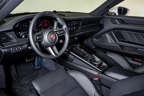 2026 Porsche 911 Carrera 4S