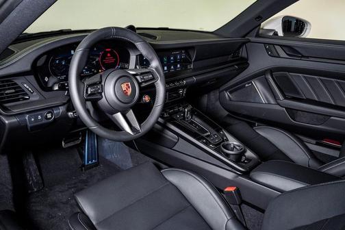 2026 Porsche 911 Carrera 4S