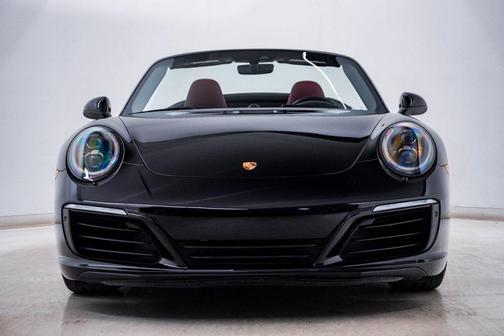2017 Porsche 911 Carrera 4S Cabriolet