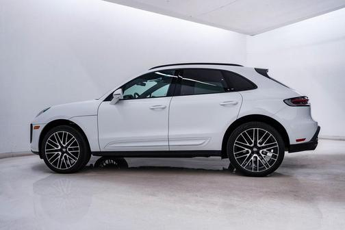 2025 Porsche Macan **PORSCHE CERTIFIED**