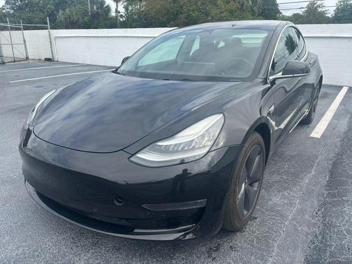 2019 Tesla Model 3 Standard Range Plus
