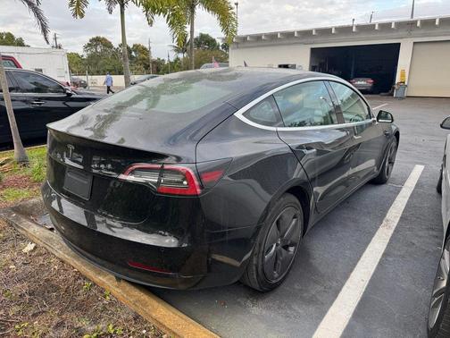 2019 Tesla Model 3 Standard Range Plus