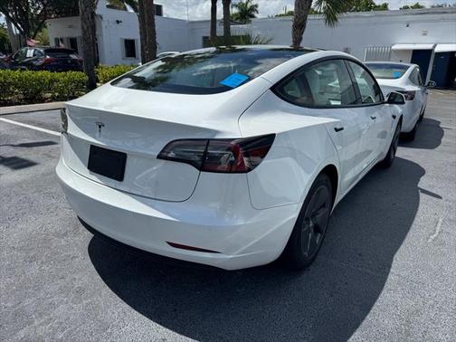 2022 Tesla Model 3 Standard Range