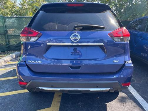 2020 Nissan Rogue SV