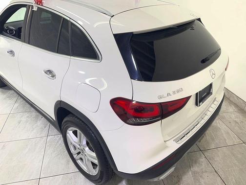 2021 Mercedes-Benz GLA 250 Base 4MATIC