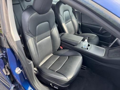 2022 Tesla Model 3 Standard Range