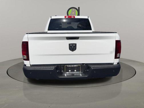 2024 RAM 1500 Classic Warlock Crew Cab 4x2 5'7' Box