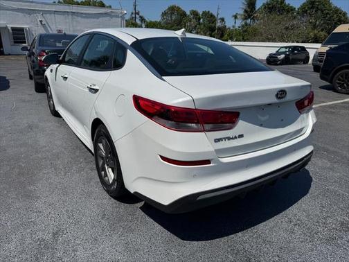 2020 Kia Optima LX