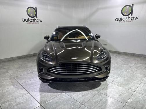 2021 Aston Martin DBX Base