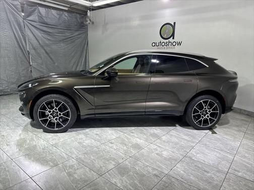 2021 Aston Martin DBX Base