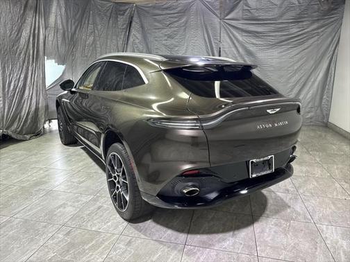 2021 Aston Martin DBX Base