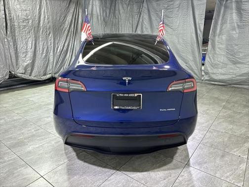 2021 Tesla Model Y Long Range Dual Motor All-Wheel Drive
