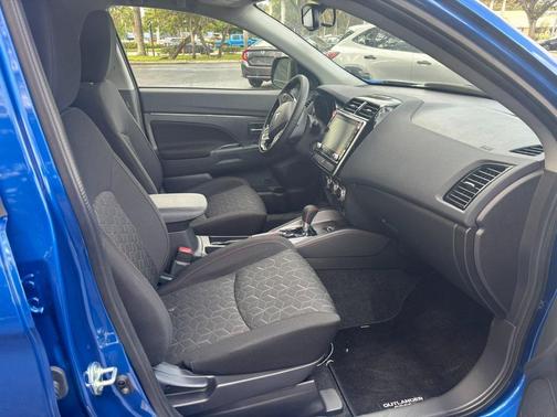 2026 Mitsubishi Outlander Sport 2.0 LE