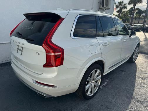 2019 Volvo XC90 T6 Inscription