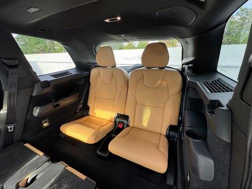 2019 Volvo XC90 T6 Inscription