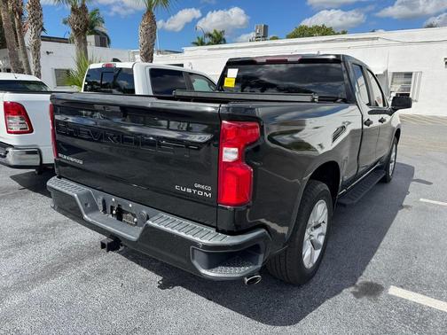2020 Chevrolet Silverado 1500 Custom
