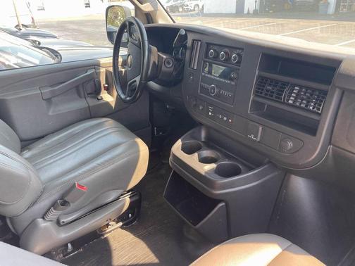 2021 Chevrolet Express 2500 RWD 2500 Regular Wheelbase WT