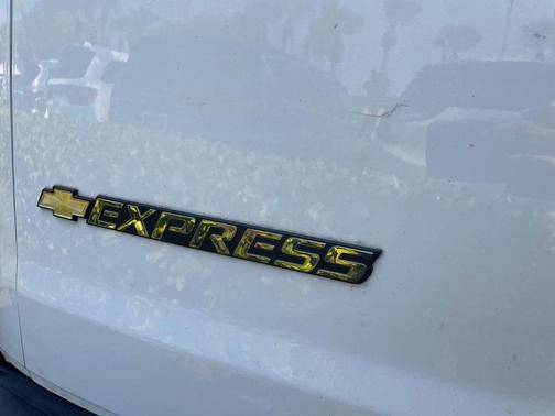 2021 Chevrolet Express 2500 RWD 2500 Regular Wheelbase WT