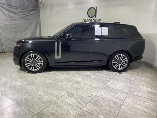 2023 Land Rover Range Rover P530 SE