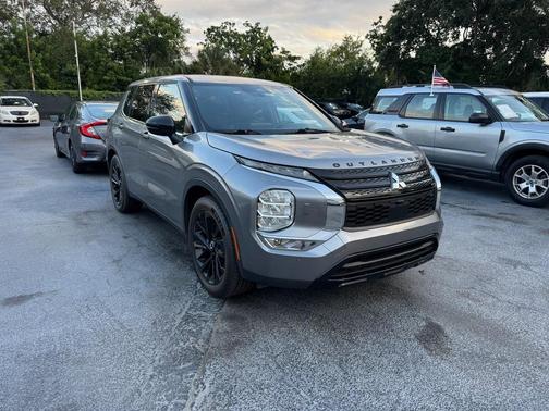 2022 Mitsubishi Outlander Black Edition S-AWC