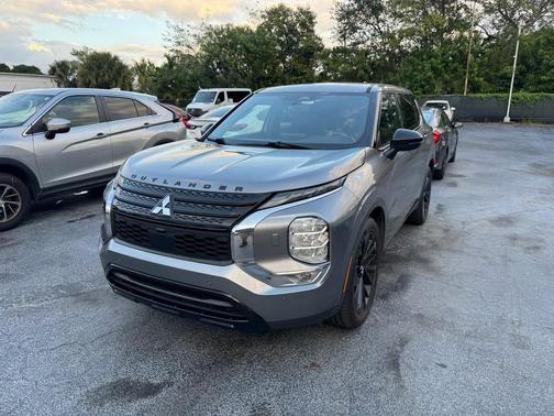 2022 Mitsubishi Outlander Black Edition S-AWC