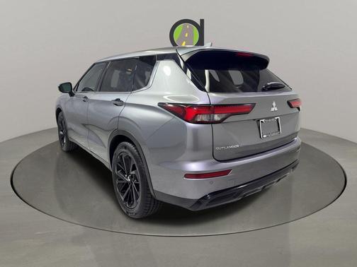 2022 Mitsubishi Outlander Black Edition S-AWC