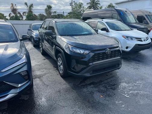 2019 Toyota RAV4 LE