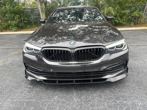 2020 BMW 530 530i