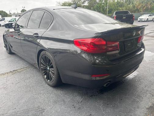 2020 BMW 530 530i