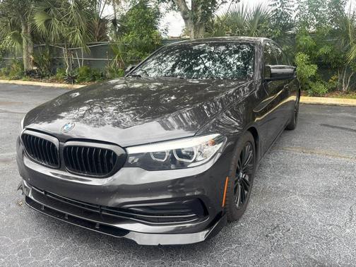 2020 BMW 530 530i