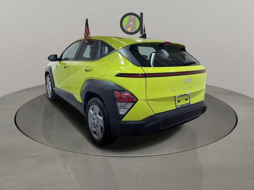 2024 Hyundai KONA SE