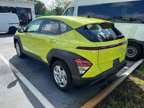 2024 Hyundai KONA SE