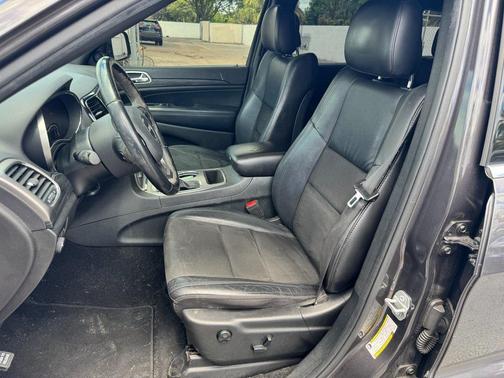 2019 Jeep Grand Cherokee Laredo