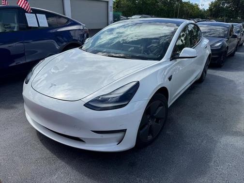 2021 Tesla Model 3 Standard Range Plus