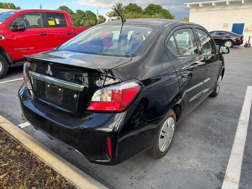 2024 Mitsubishi Mirage G4 ES