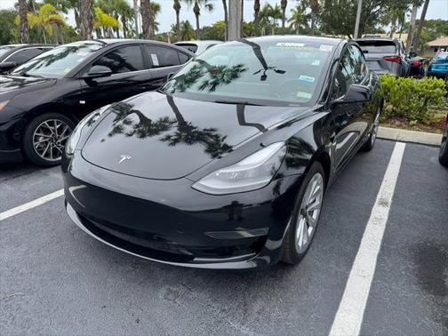 2022 Tesla Model 3 Standard Range