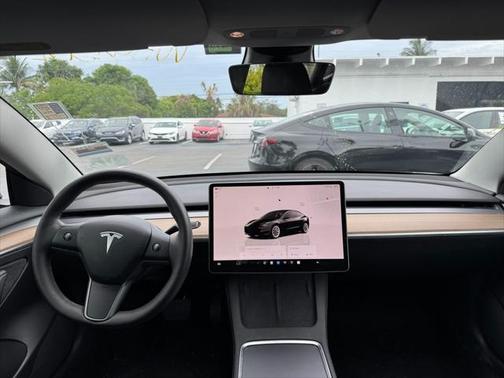 2022 Tesla Model 3 Standard Range