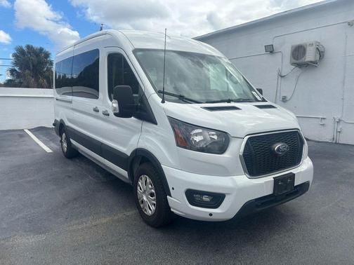 2024 Ford Transit-350 XLT